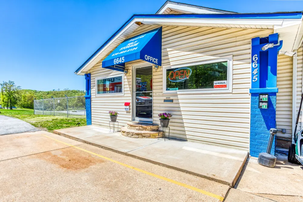 Imperial Self Storage exterior