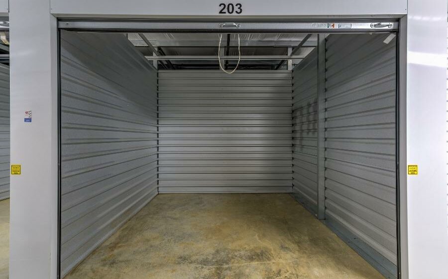 Indoor self storage at Hernando Self Storage in Hernando, MS.