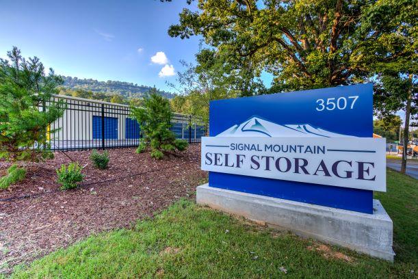Signal Mountain Self Storage in Chattanooga, TN.