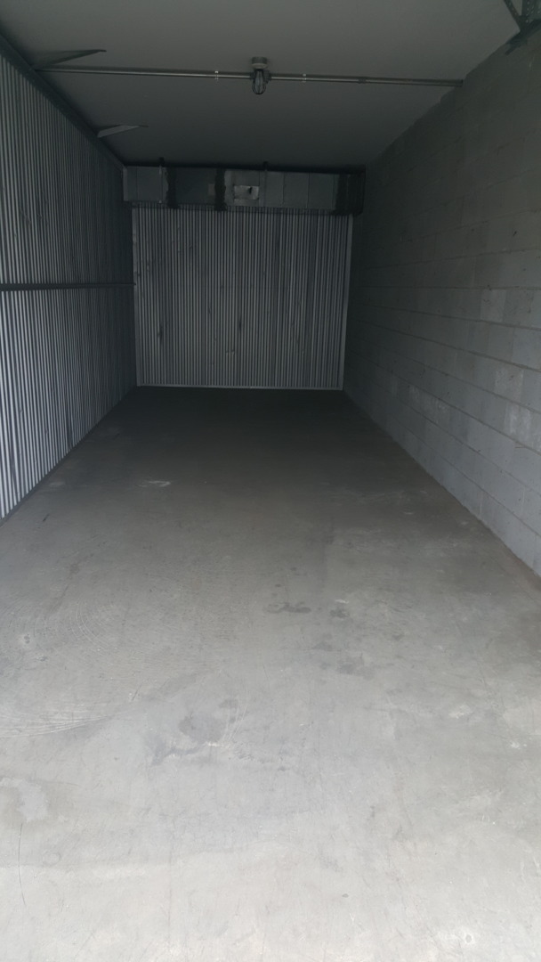 SelfStorage Units in Nashville, TN 100 Oaks Self Storage