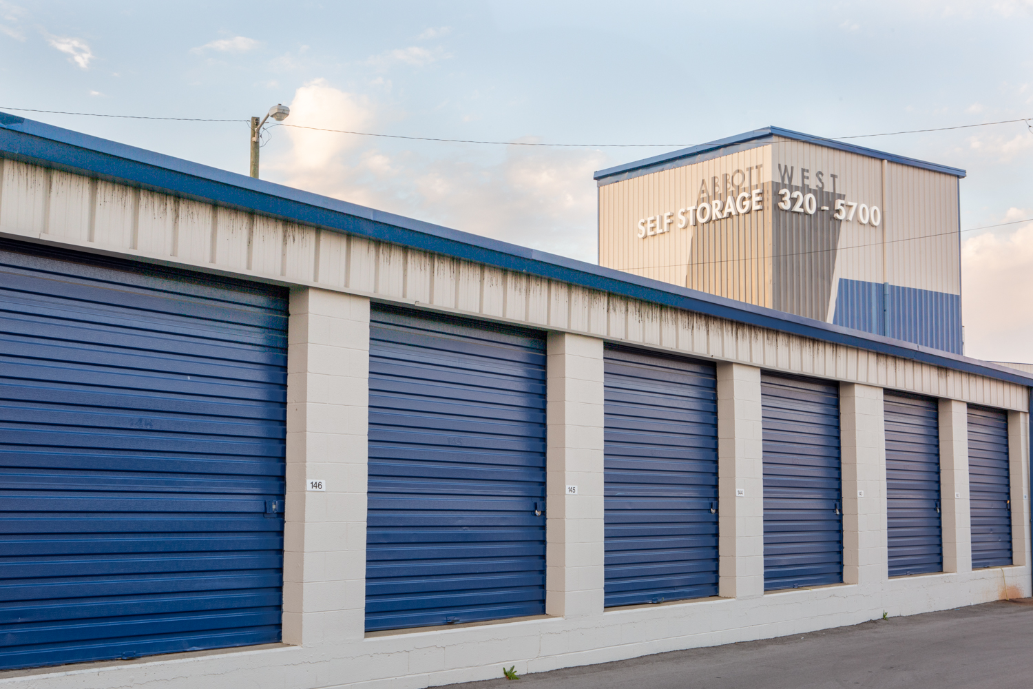 Abbott West Self Storage - blue doors