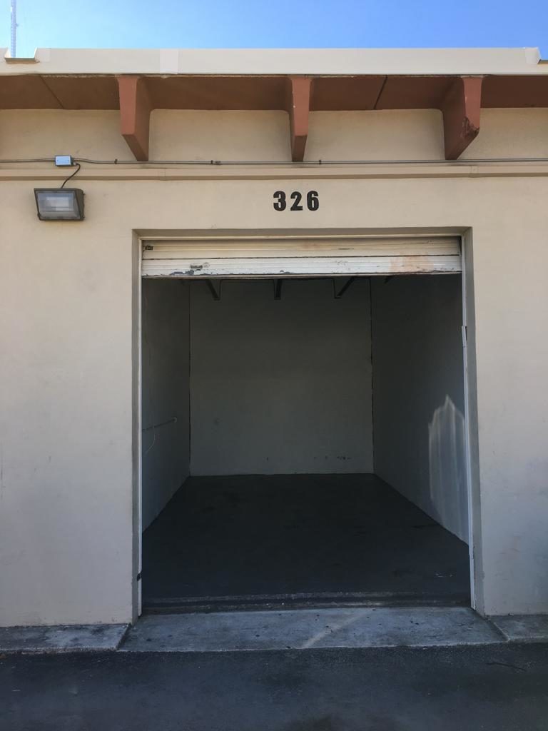 Self storage unit in Pembroke, FL.