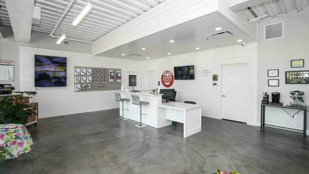 Sigma Drive Self Storage - interior office
