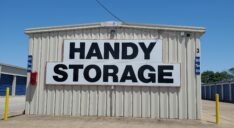 Handy Mini Storage signage