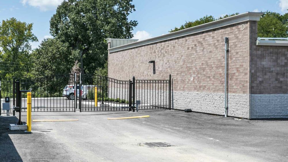 Store It Spring Hill Self Storage exterior gate