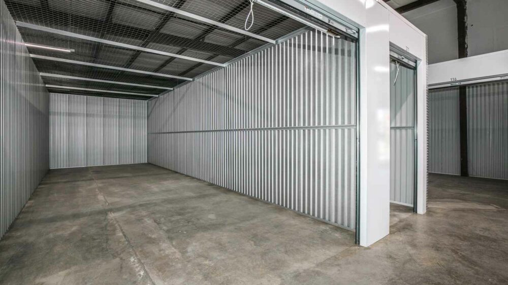 Large indoor storage units in Commerce, AL.