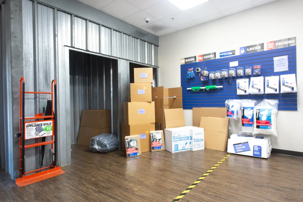 Abbott West Self Storage - retail