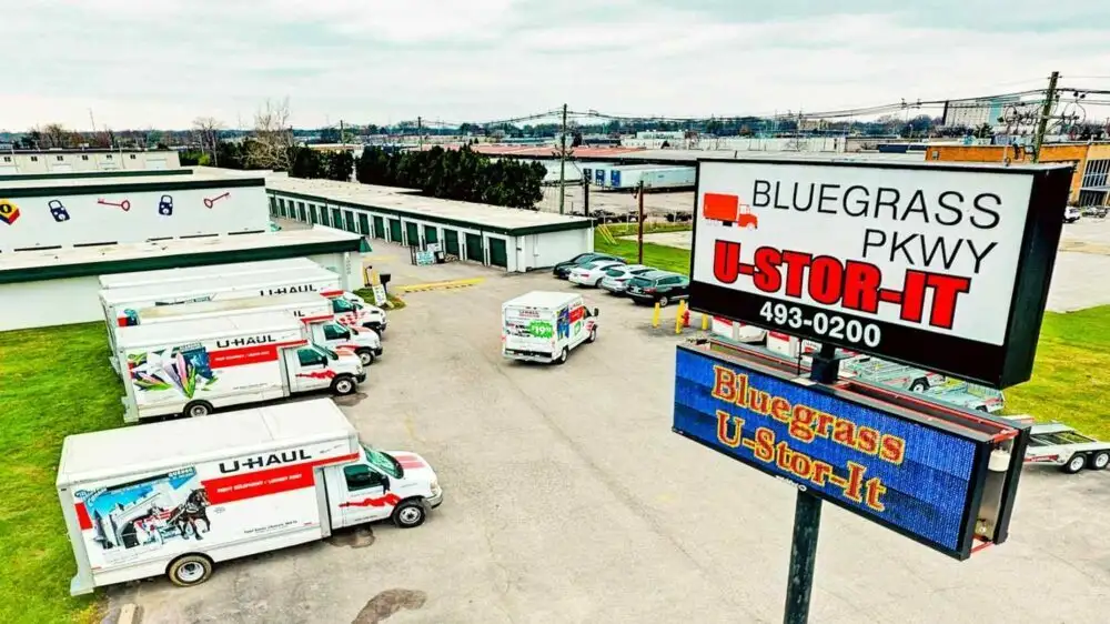 Bluegrass Parkway U-stor-it U-Haul and storage units.