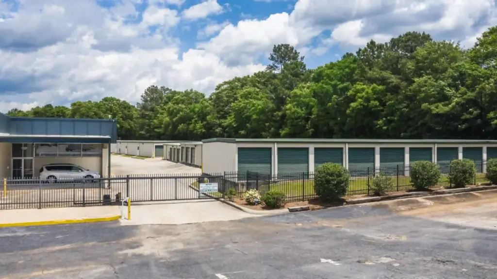 Budget Covington gate