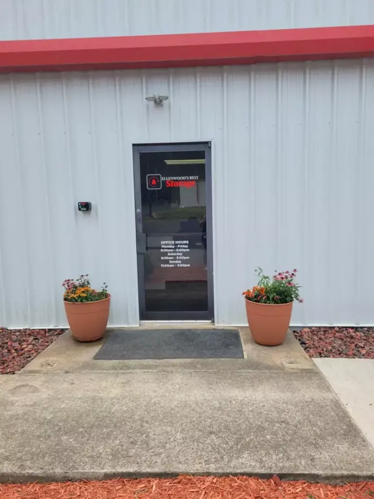 Ellenwood's exterior