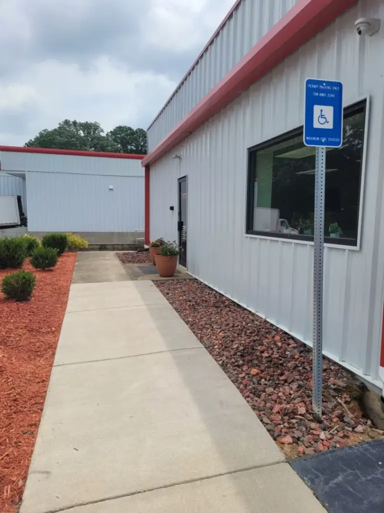 Ellenwood's exterior