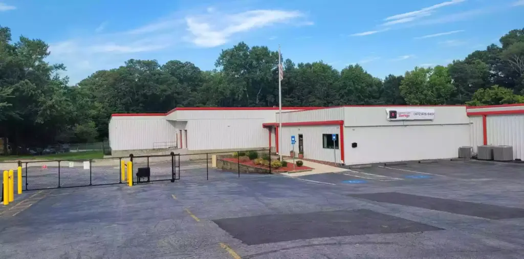 Ellenwood's exterior