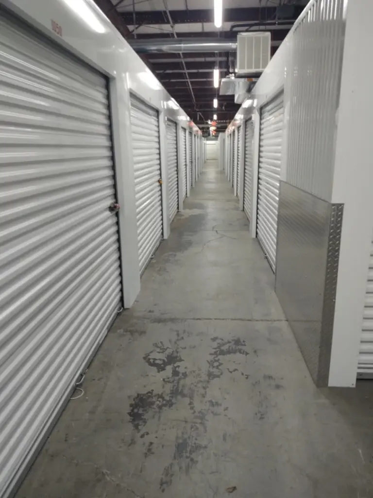 Indoor self storage units in Ellenwood, GA.
