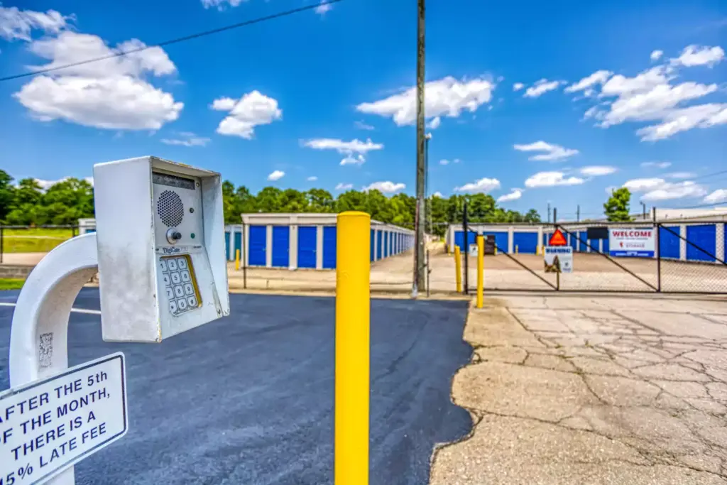 Fayetteville Storage on Yadkin Road keypad