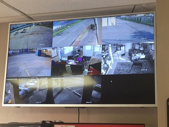 Freedom Self Storage CCTV monitors