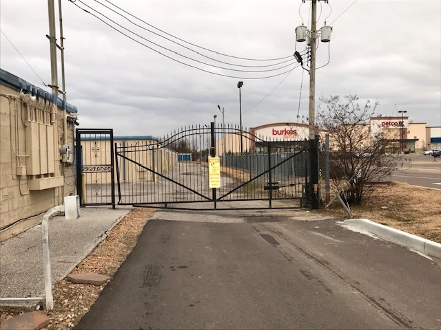 Freedom Self Storage gate