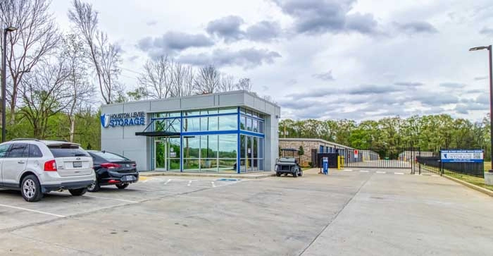 Houston Levee Storage - exterior