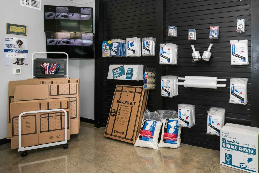 Hub City Storage retail