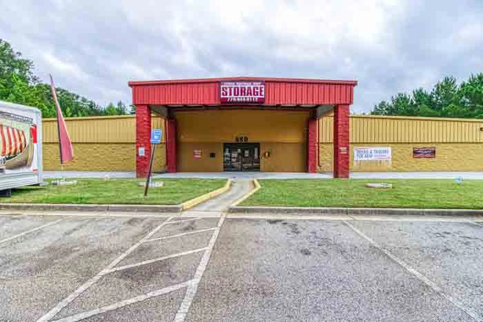 Lithia Springs Self Storage exterior