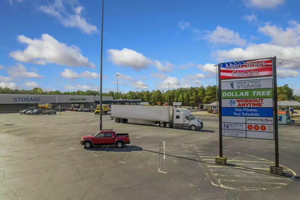 Main Street Storage Exterior