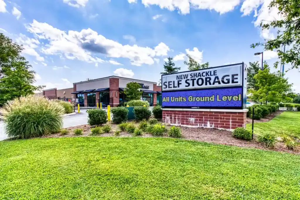 New Shackle Self Storage sign.