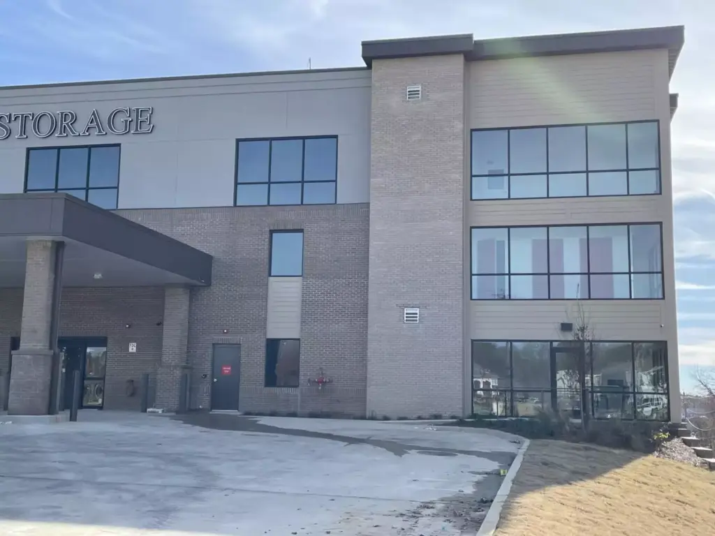 Storage facility with indoor units