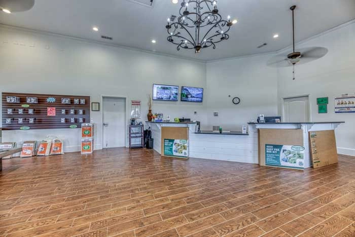 Peachtree - interior