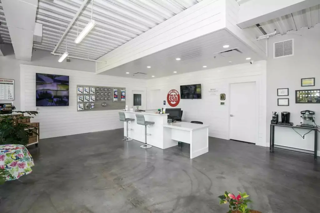 Sigma Drive Self Storage - interior office