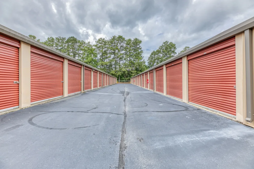 Star Storage Canton - red doors